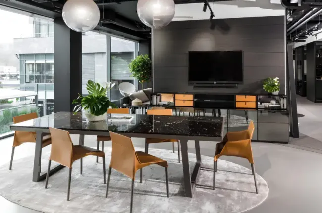 Signature Show Apartment