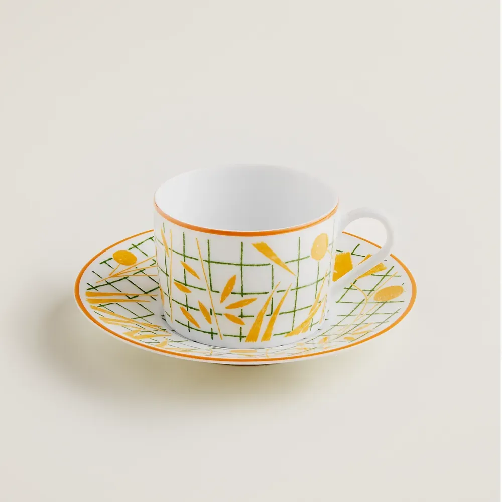 Tea Cup and Saucer A Walk in the Garden Yellow фото 1
