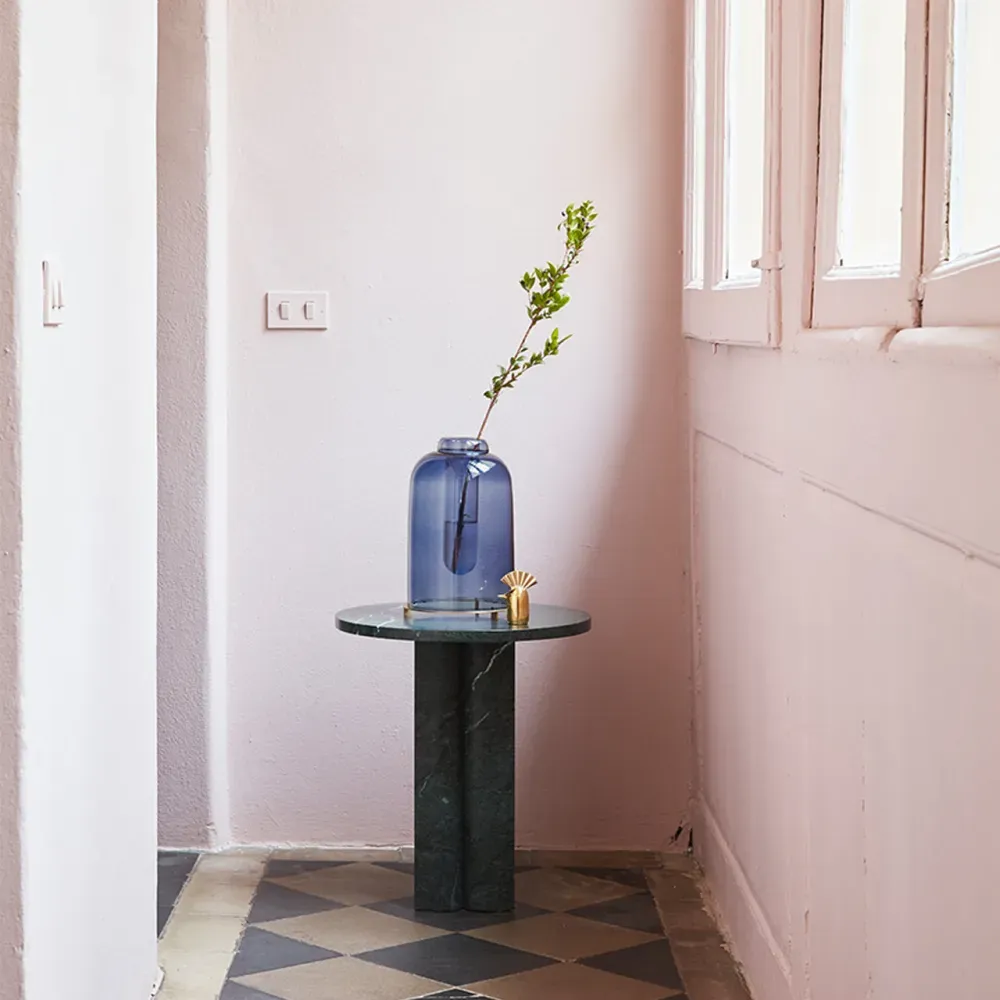 The Tall vase фото 2