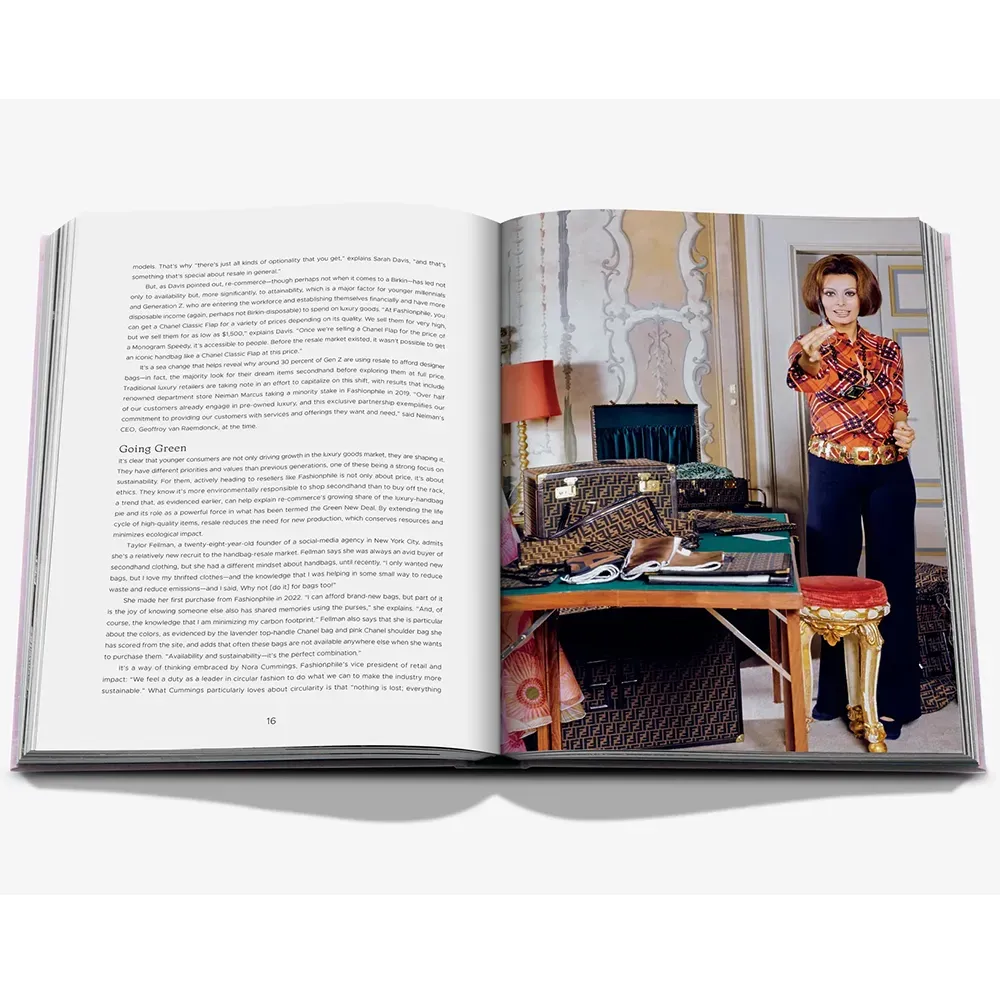 Fashionphile: TheBook of Iconic Bags фото 4