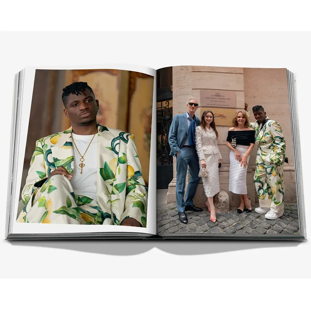 Книга Emily in Paris: The Fashion Guide фото 7