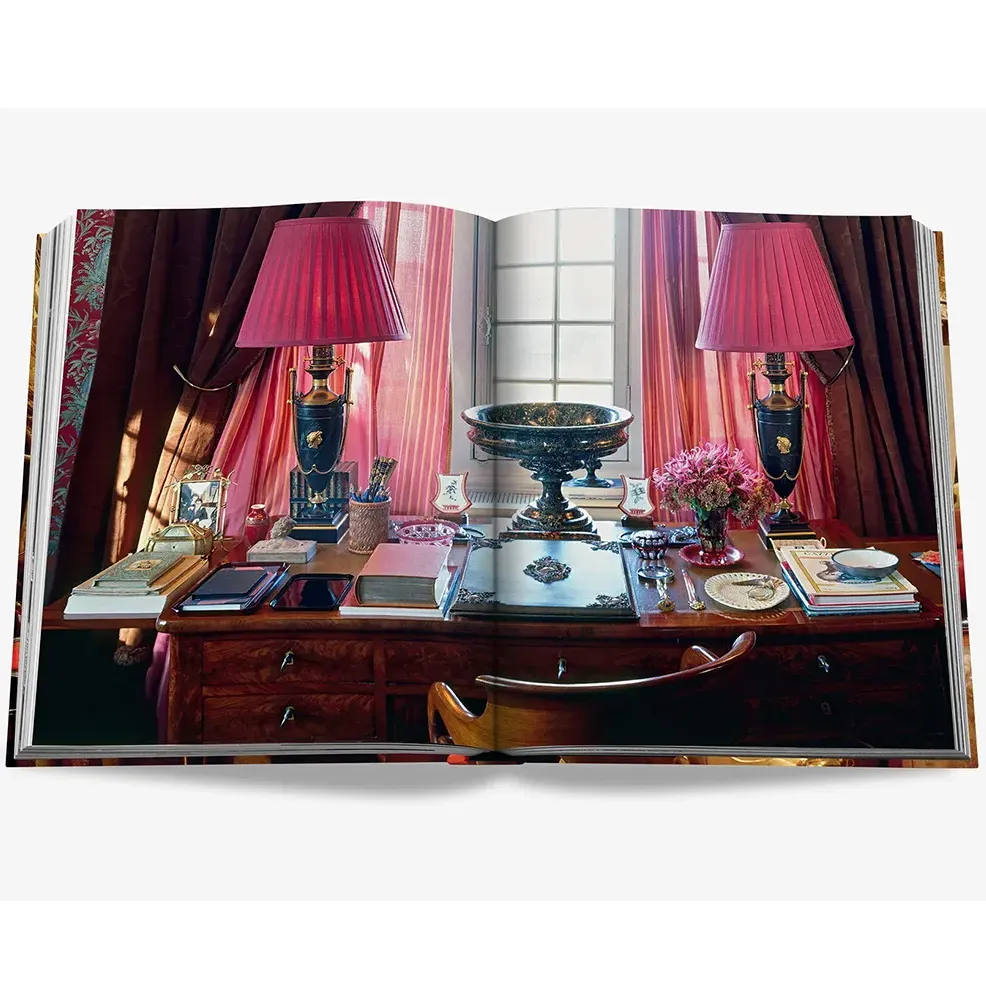 Книга Yves Saint Laurent at Home фото 12